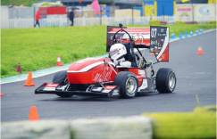 赛麟助梦 疾驰赛道 不来了解下