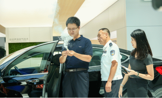 漂移在世界级汽车工厂，特殊嘉宾在吉利春晓基地“燥”起来