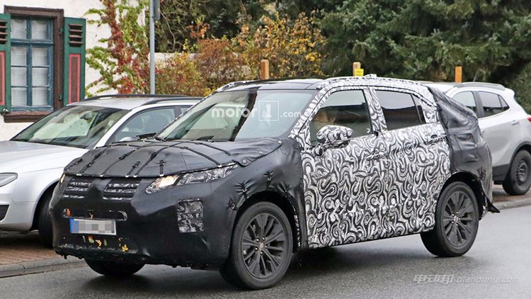 2018-mitsubishi-asx-spy-photo