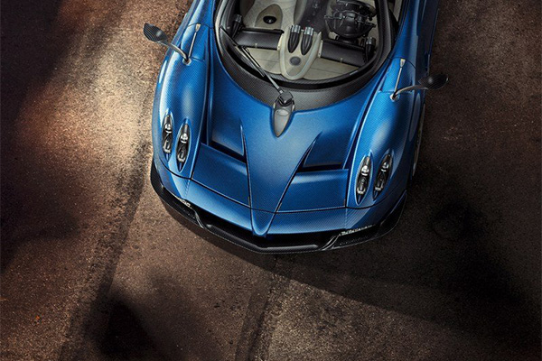 Huayra Roadster