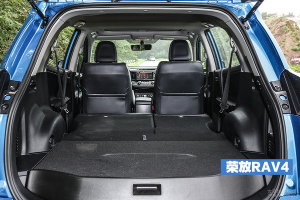 RAV4荣放对比奇骏 5座日系SUV哪家强？