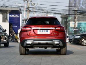 北京奔驰 奔驰GLA 2017款 GLA 220 4MATIC 豪华型