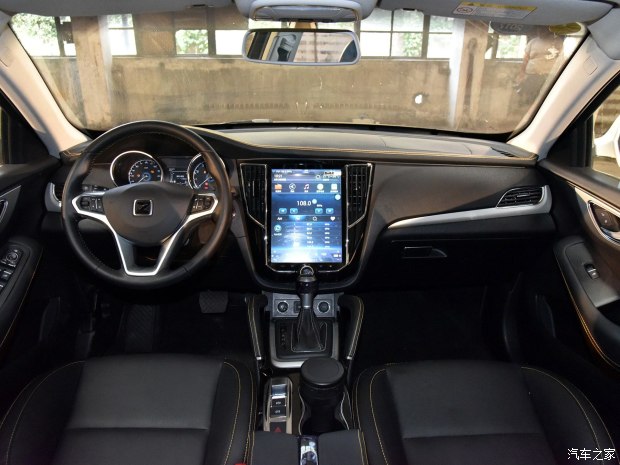 众泰汽车 众泰SR7 2016款 1.5T GAL限量版