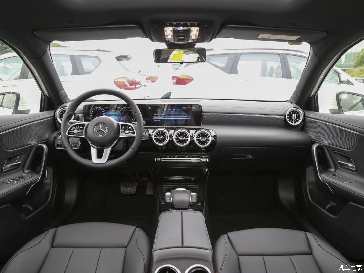 北京奔驰 奔驰A级 2020款 改款 A 180 L 运动轿车特殊配置