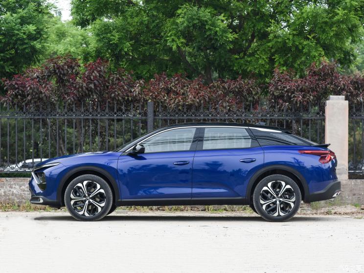 东风雪铁龙 凡尔赛 C5X 2021款 基本型 东风雪铁龙 凡尔赛 C5X 2021款 基本型