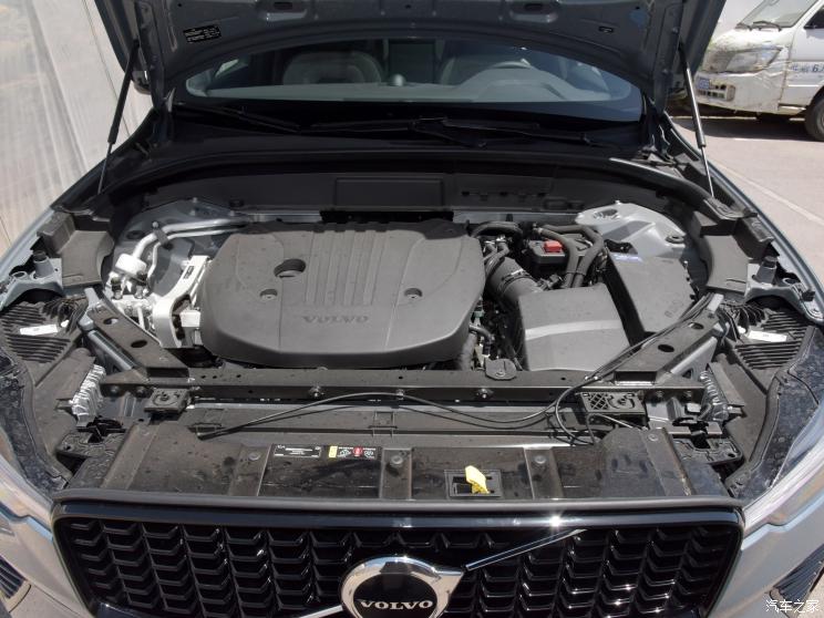 沃尔沃亚太 沃尔沃XC60 2022款 B5 四驱智远运动版