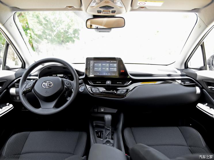 一汽丰田 奕泽IZOA 2021款 双擎 2.0L 奕享版 一汽丰田 奕泽IZOA 2021款 双擎 2.0L 奕享版
