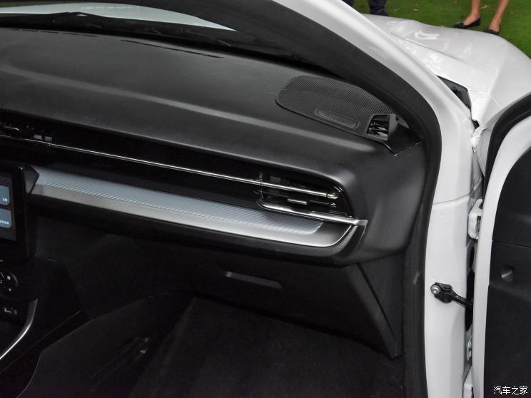 东风雪铁龙 雪铁龙C3-XR 2021款 基本型 东风雪铁龙 雪铁龙C3-XR 2021款 基本型