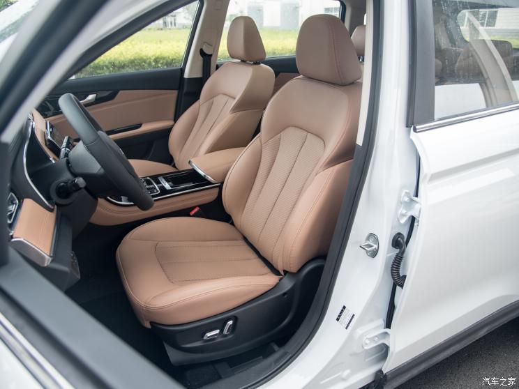 中国重汽VGV VGV U75PLUS 2021款 2.0TGDI 梦幻旅行版 7座