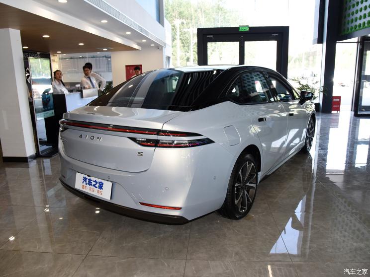 广汽埃安 AION S 2021款 Plus 基本型 广汽埃安 AION S 2021款 Plus 基本型