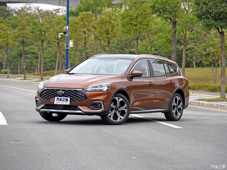 长安福特 福克斯 2021款 猎装版 EcoBoost 180 自动猎潮型 长安福特 福克斯 2021款 猎装版 EcoBoost 180 自动猎潮型