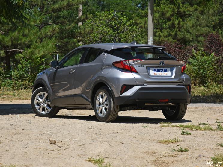 一汽丰田 奕泽IZOA 2021款 双擎 2.0L 奕享版 一汽丰田 奕泽IZOA 2021款 双擎 2.0L 奕享版