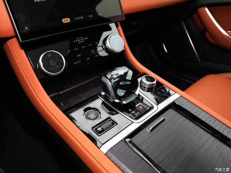 奇瑞捷豹路虎 捷豹XFL 2021款 XFL 2.0T P300 四驱旗舰运动版 奇瑞捷豹路虎 捷豹XFL 2021款 XFL 2.0T P300 四驱旗舰运动版