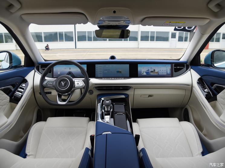 岚图汽车 岚图FREE 2021款 四驱增程版尊享包 岚图汽车 岚图FREE 2021款 四驱增程版尊享包