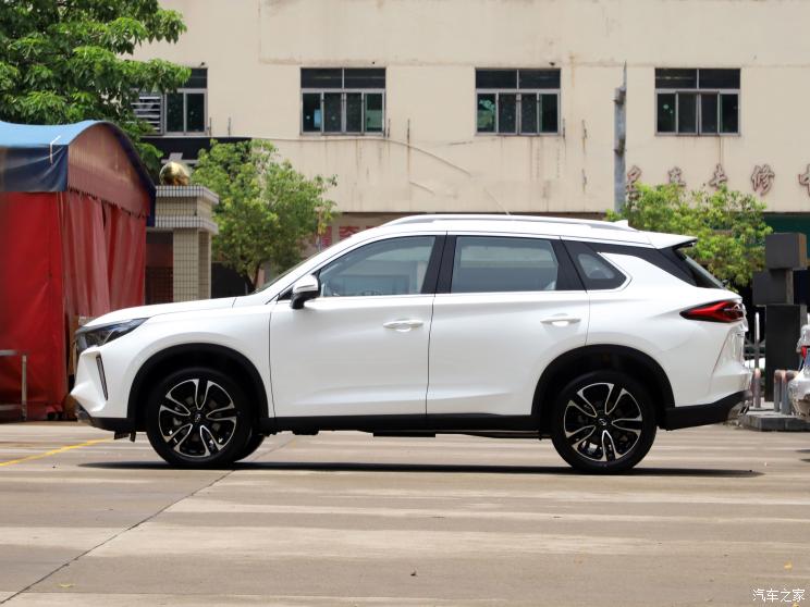 广汽乘用车 传祺GS4 PLUS 2021款 270T 自动星河版 广汽乘用车 传祺GS4 PLUS 2021款 270T 自动星河版