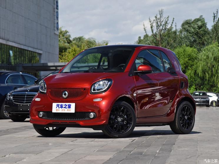smart smart fortwo 2019款 0.9T 66千瓦红色瞬间特别版 国VI smart smart fortwo 2019款 0.9T 66千瓦红色瞬间特别版 国VI