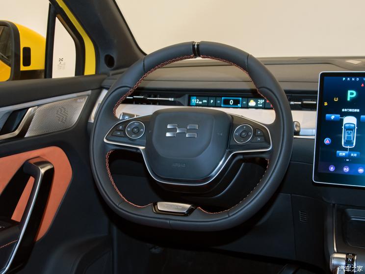 爱驰汽车 爱驰U6 2021款 PLAY 爱驰汽车 爱驰U6 2021款 PLAY