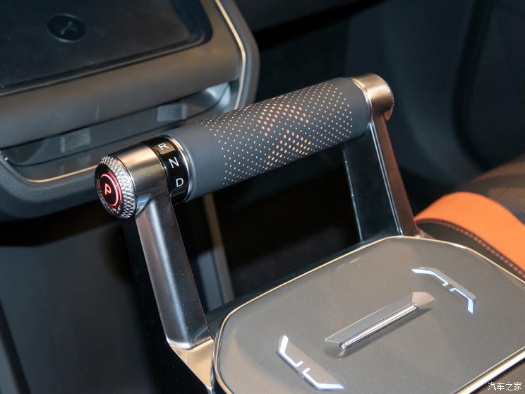 爱驰汽车 爱驰U6 2021款 PLAY 爱驰汽车 爱驰U6 2021款 PLAY