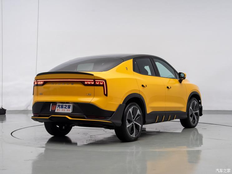 爱驰汽车 爱驰U6 2021款 PLAY 爱驰汽车 爱驰U6 2021款 PLAY