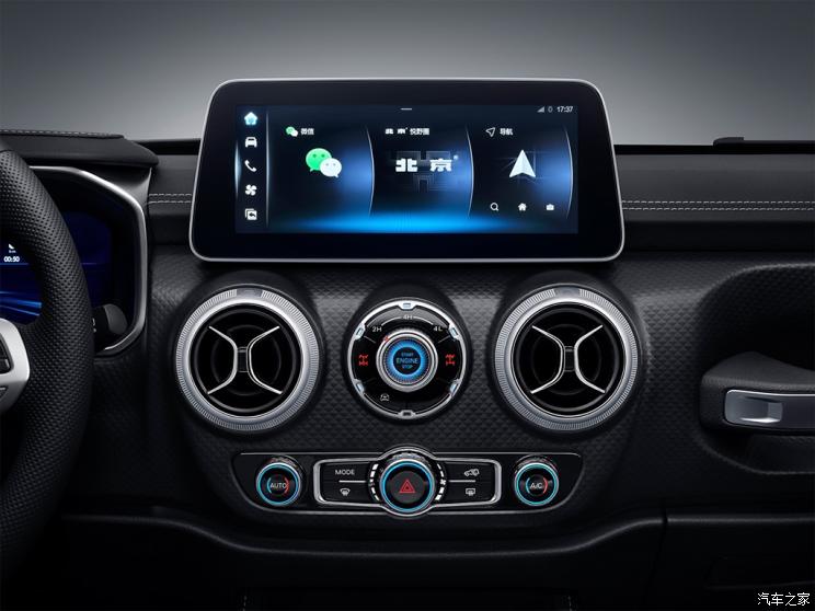 北京越野 北京BJ40 2021款 2.0T 自动环塔冠军版 北京越野 北京BJ40 2021款 2.0T 自动环塔冠军版