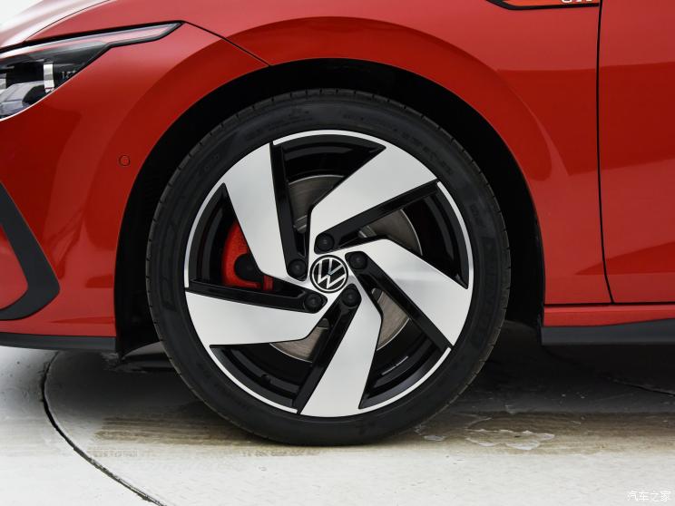 一汽-大众 高尔夫 2021款 380TSI DSG GTI 一汽-大众 高尔夫 2021款 380TSI DSG GTI