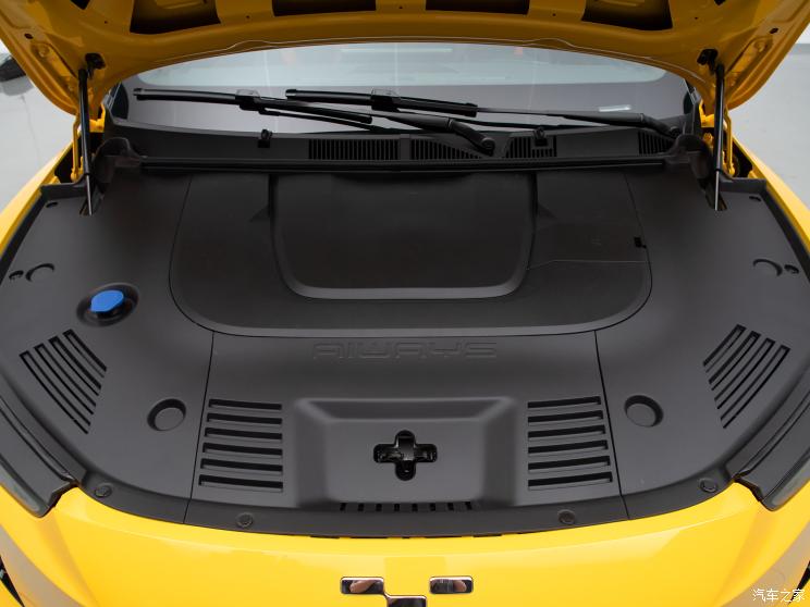 爱驰汽车 爱驰U6 2021款 PLAY 爱驰汽车 爱驰U6 2021款 PLAY