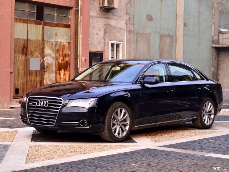 奥迪(进口) 奥迪A8 2011款 A8L 3.0 TFSI quattro豪华型(245kW) 奥迪(进口) 奥迪A8 2011款 A8L 3.0 TFSI quattro豪华型(245kW)