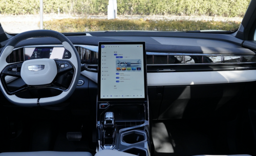 0万级“最卷”SUV，传祺影酷和吉利博越L该如何选？"
