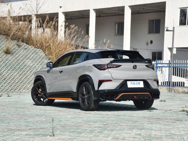 长安汽车 长安UNI-T 2023款 1.5T 运动版 旗舰型 长安汽车 长安UNI-T 2023款 1.5T 运动版 旗舰型