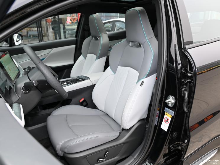 长安汽车 长安UNI-T 2023款 1.5T 尊贵型 长安汽车 长安UNI-T 2023款 1.5T 尊贵型