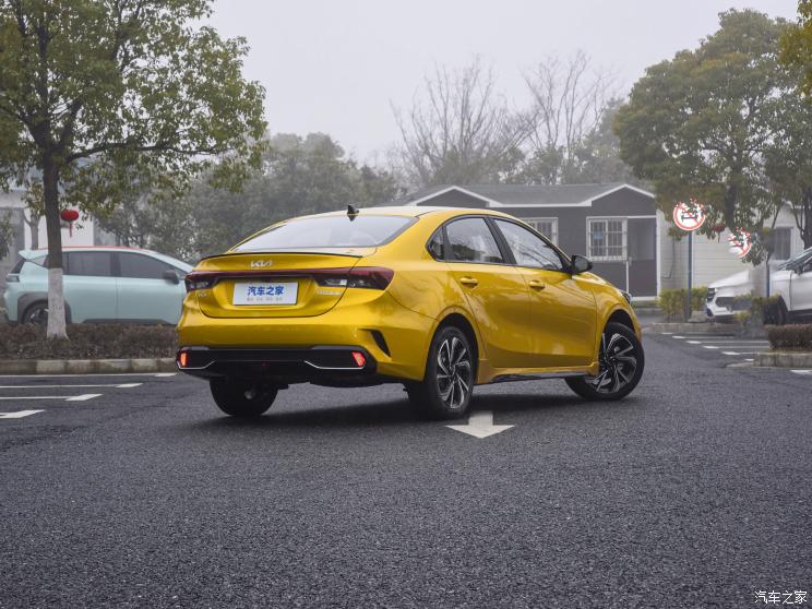 悦达起亚 起亚K3 2023款 1.4T DCT尊贵奢享版 悦达起亚 起亚K3 2023款 1.4T DCT尊贵奢享版