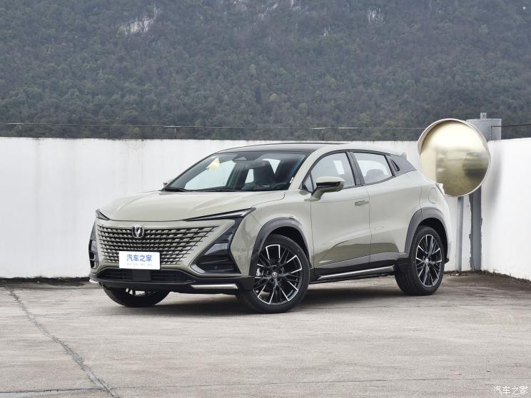 长安汽车 长安UNI-T 2023款 1.5T 尊贵型 长安汽车 长安UNI-T 2023款 1.5T 尊贵型