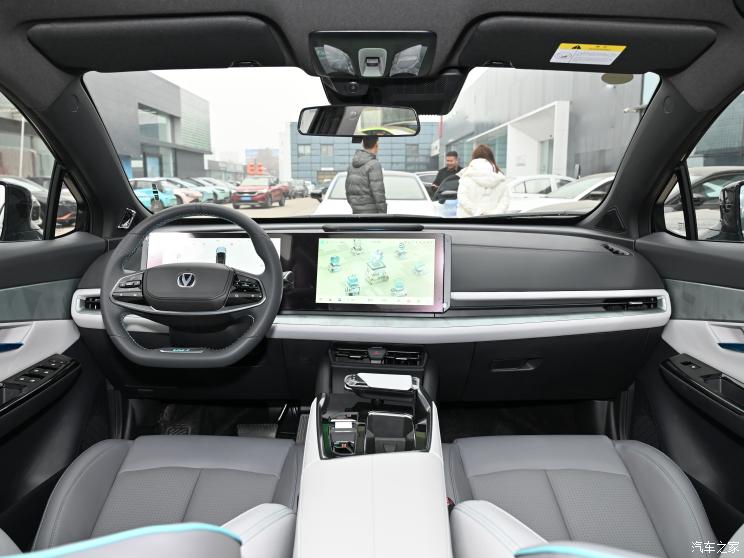 长安汽车 长安UNI-T 2023款 1.5T 尊贵型 长安汽车 长安UNI-T 2023款 1.5T 尊贵型