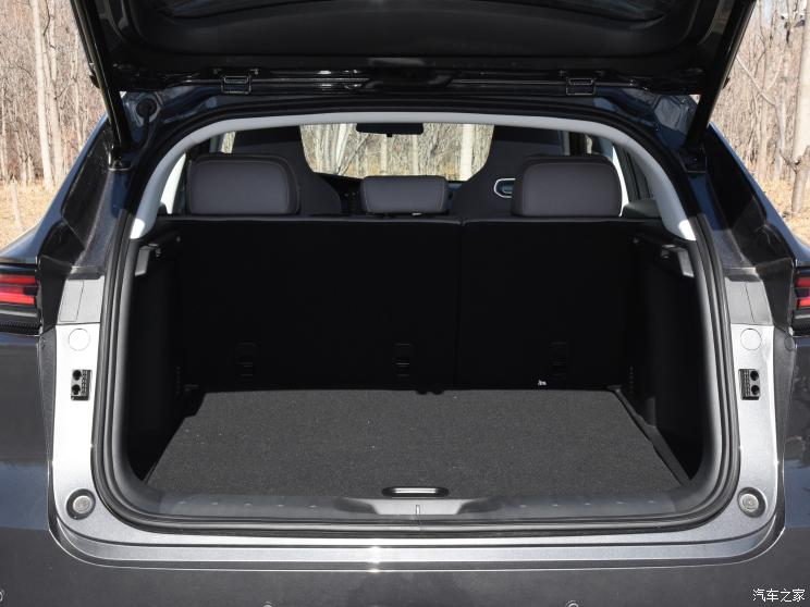 长安汽车 长安UNI-K 智电iDD 2023款 智电iDD 1.5T 135km智领型 长安汽车 长安UNI-K 智电iDD 2023款 智电iDD 1.5T 135km智领型