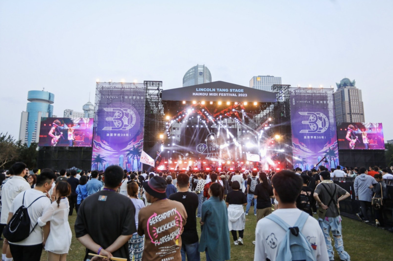 迷笛音乐节进行时！林肯助力冒险家车主快速入场！