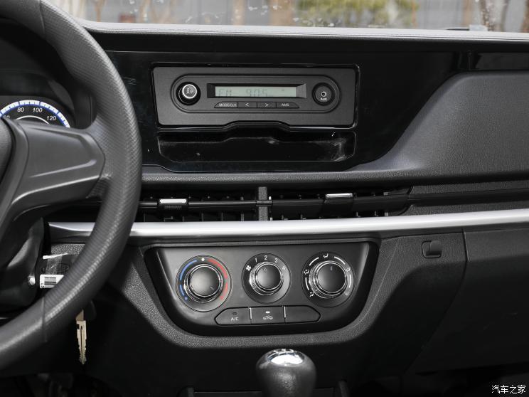 长安凯程 长安星卡 2023款 1.5L GDi基本型长轴版双排JL474QAK 长安凯程 长安星卡 2023款 1.5L GDi基本型长轴版双排JL474QAK