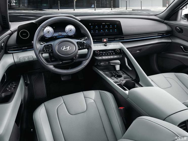 现代(进口) 伊兰特(进口) 2023款 韩国版 现代(进口) 伊兰特(进口) 2023款 韩国版