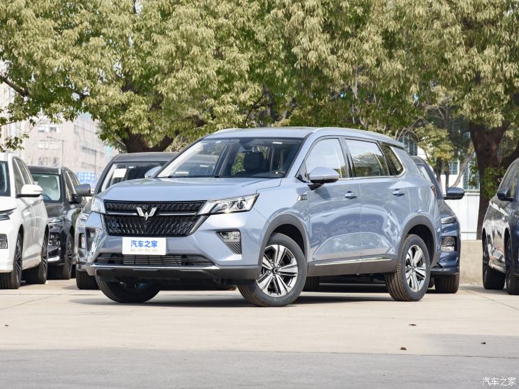 上汽通用五菱 五菱星辰 2023款 1.5T 手动星悦版 上汽通用五菱 五菱星辰 2023款 1.5T 手动星悦版