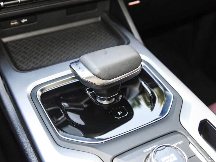 雷达汽车 雷达RD6 2023款 550km 创客版 雷达汽车 雷达RD6 2023款 550km 创客版