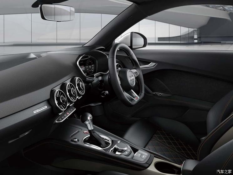 奥迪(进口) 奥迪TTS 2023款 TTS Coupe Memorial Edition 奥迪(进口) 奥迪TTS 2023款 TTS Coupe Memorial Edition