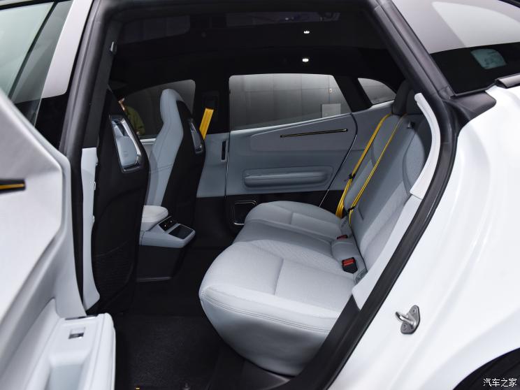 Polestar Polestar 4 2023款 双电机高性能PRO Polestar Polestar 4 2023款 双电机高性能PRO