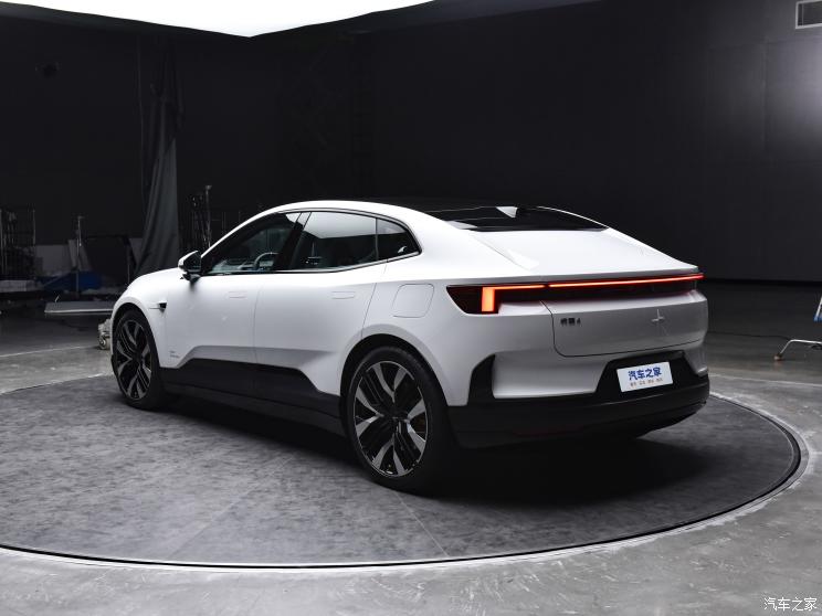 Polestar Polestar 4 2023款 双电机高性能PRO Polestar Polestar 4 2023款 双电机高性能PRO