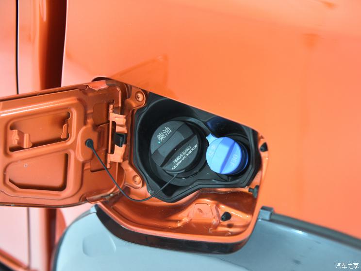 江西五十铃 D-MAX 2023款 1.9T自动四驱柴油V-CROSS高配RZ4E