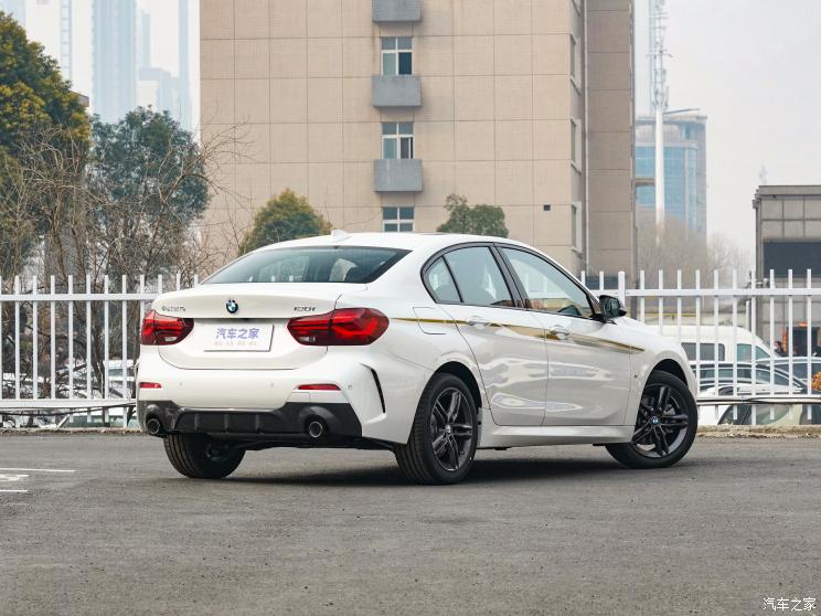 华晨宝马 宝马1系 2023款 120i M运动曜熠版 华晨宝马 宝马1系 2023款 120i M运动曜熠版