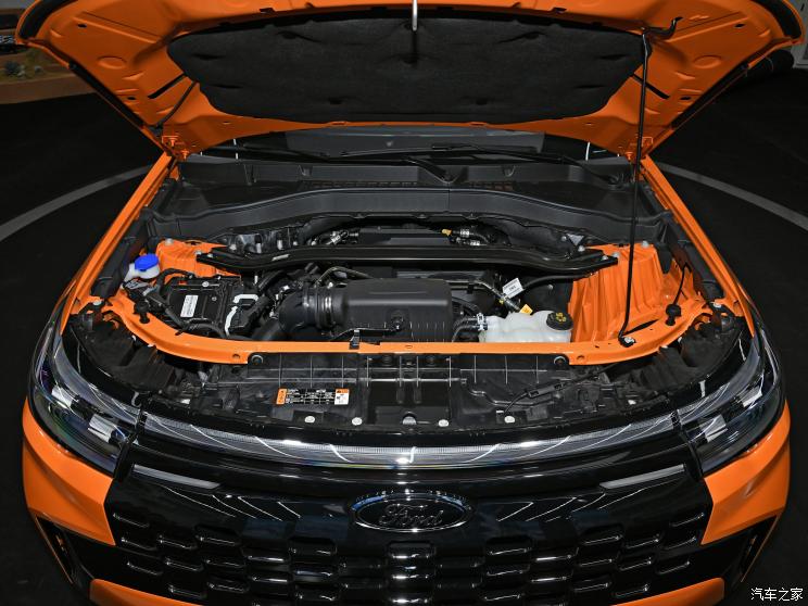 长安福特 探险者 2023款 EcoBoost 285 昆仑巅峰版 7座 长安福特 探险者 2023款 EcoBoost 285 昆仑巅峰版 7座