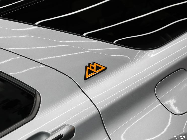 长安福特 探险者 2023款 EcoBoost 285 昆仑巅峰版 6座 长安福特 探险者 2023款 EcoBoost 285 昆仑巅峰版 6座