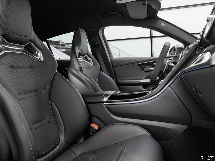 梅赛德斯-AMG 奔驰GLC轿跑 AMG 2023款 AMG GLC 63 S 4MATIC+ 轿跑SUV