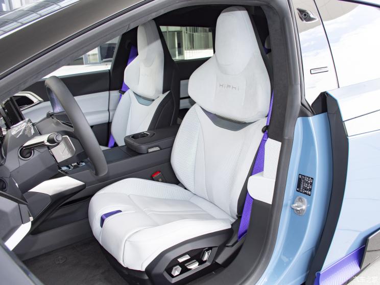 华人运通 高合HiPhi Z 2023款 四座版 华人运通 高合HiPhi Z 2023款 四座版