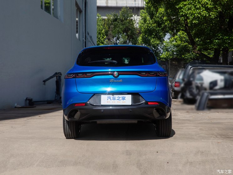 阿尔法・罗密欧 Tonale托纳利 2023款 基本型 阿尔法・罗密欧 Tonale托纳利 2023款 基本型