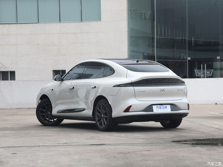 智己汽车 智己LS6 2023款 低配 智己汽车 智己LS6 2023款 低配